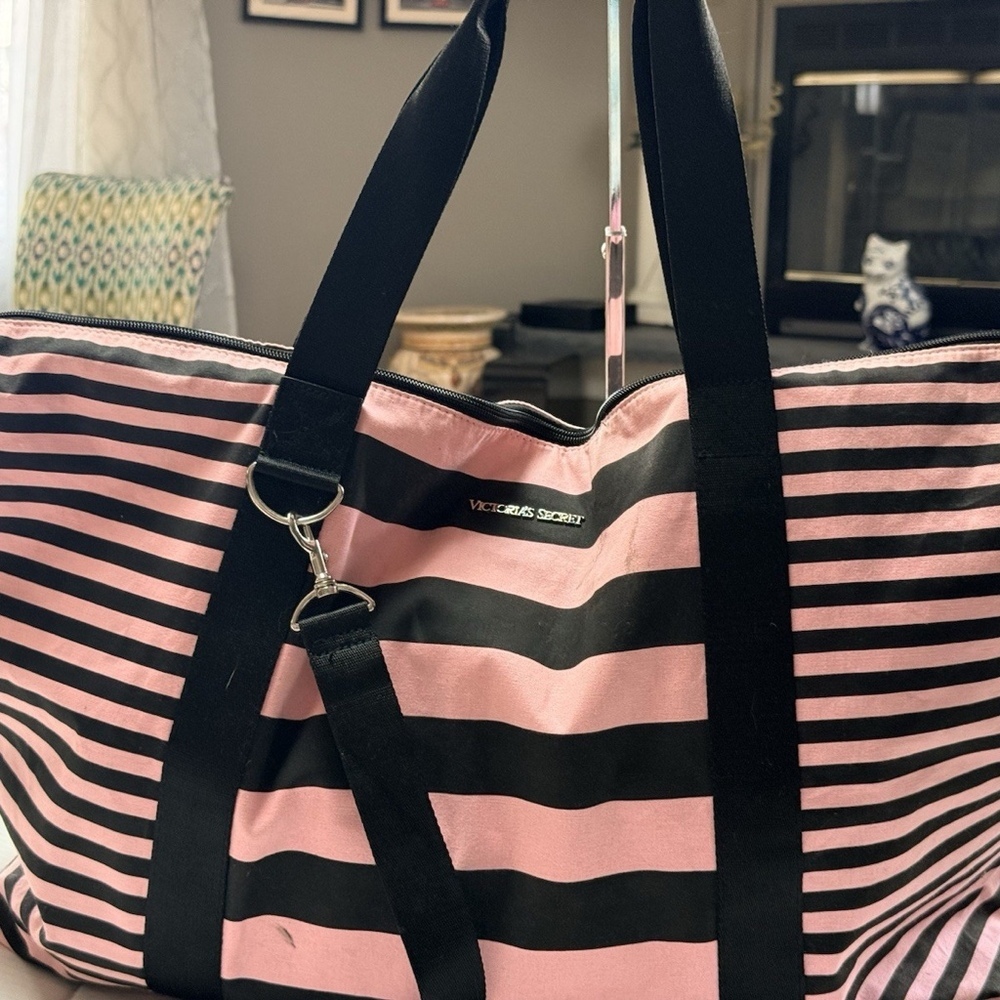 Victoria's Secret Limited Edition Summer 2014 Getaway Weekender Tote